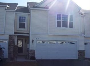 6827 Christian Curv, Woodbury, MN 55125