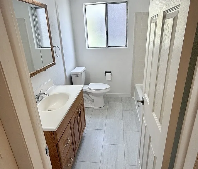 778 N 300 W #18 — Photo 8