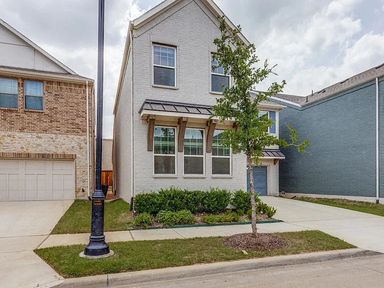 4249 Watson Way — Photo 9