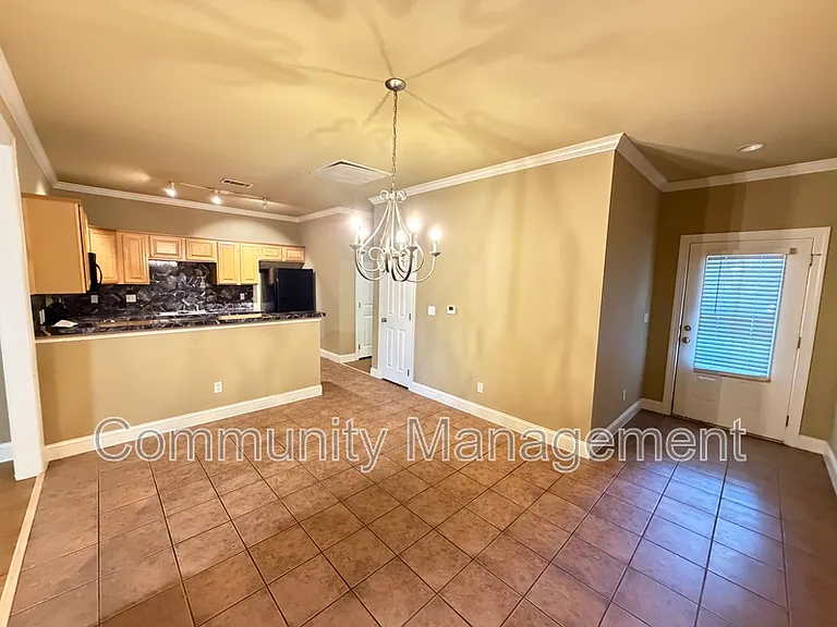 809 Summer Breeze Dr #302 — Photo 3