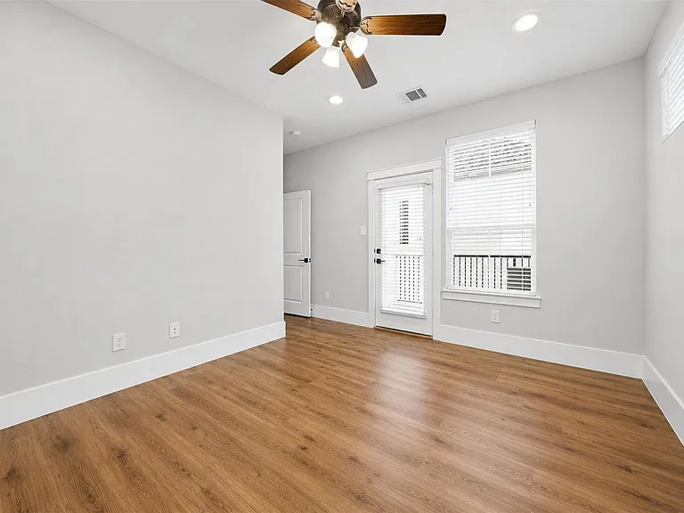 1421 23rd St #B — Photo 24
