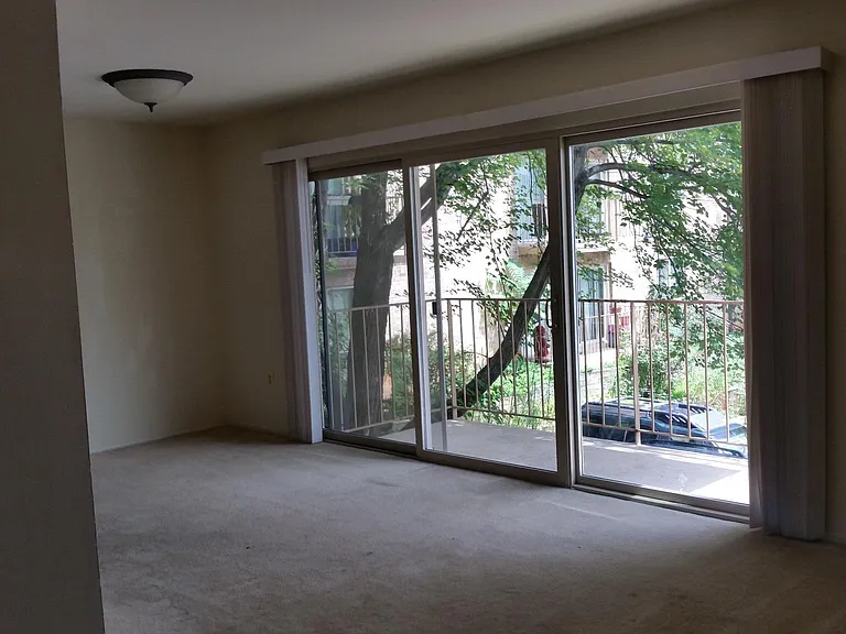 Mason Gardens — Photo 10
