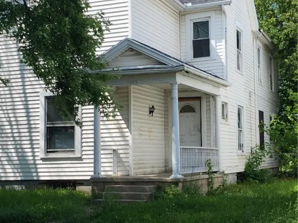 1325 Schaeffer St, Dayton, OH 45404