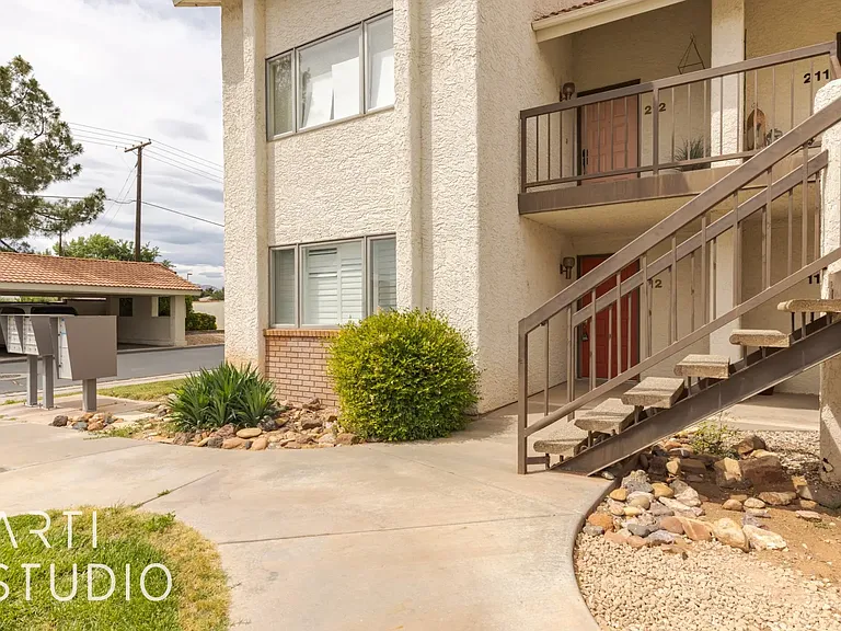 275 S Valley View Dr #J112 — Photo 13