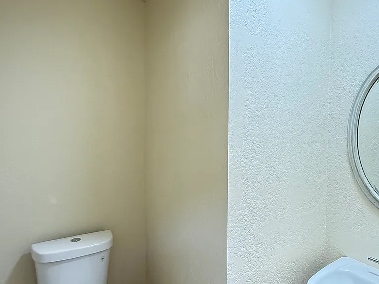 2610 Sycamore St — Photo 12
