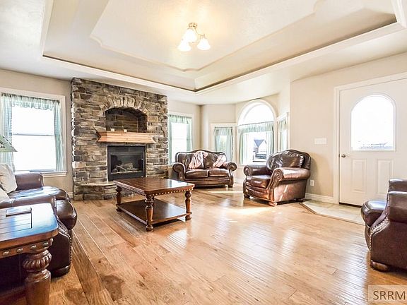 3rd image of 2239 Riverstone Way