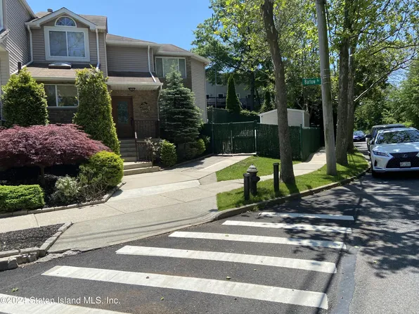 784 Barlow Ave, Staten Island, NY 10312