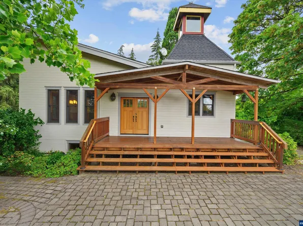 11370 Elkins Rd #1, Monmouth, OR 97361