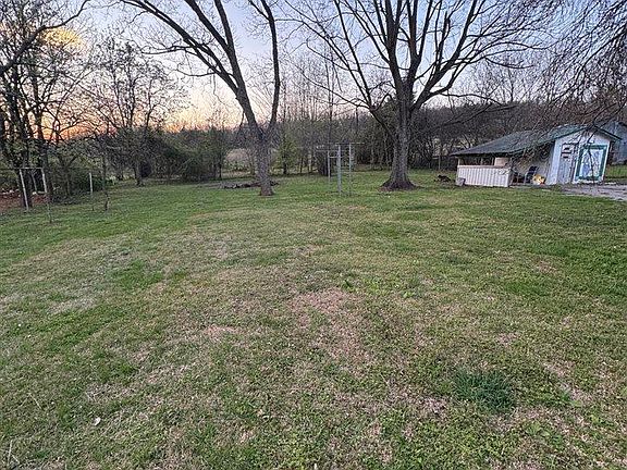 5th image of 2925 N Turnpike Rd #L