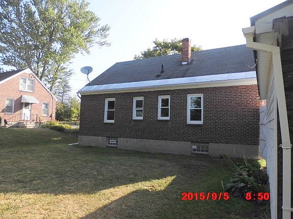 3rd image of 113 Lord North Dr