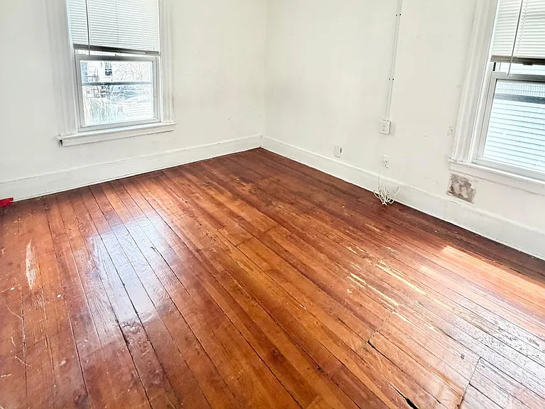 37 Arthur St — Photo 8