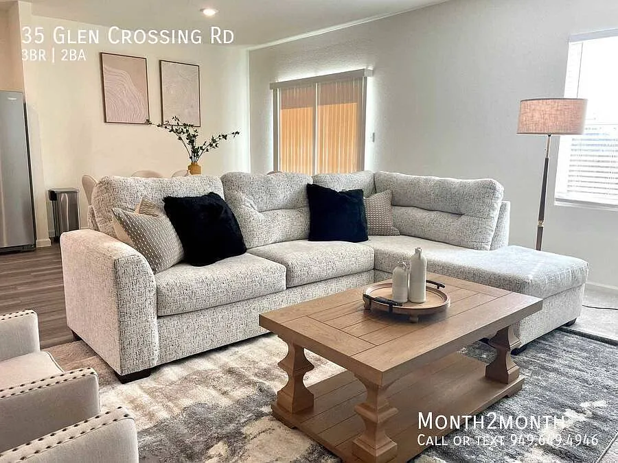 Stylish Haven on Glen Crossing Rd — Photo 2