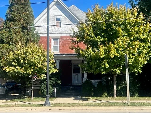 1309 9th St photo 1