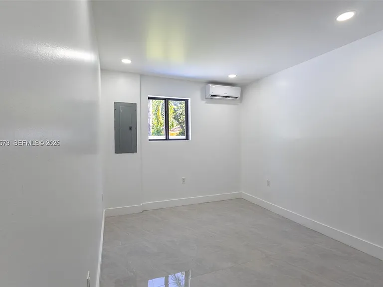 571 NW 152nd St — Photo 12
