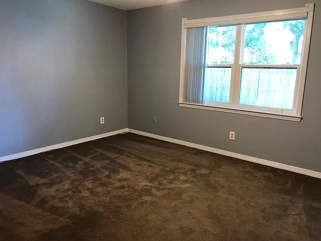 320 S 73rd Ave — Photo 11