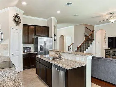 1816 Woodlawn Trl — Photo 10