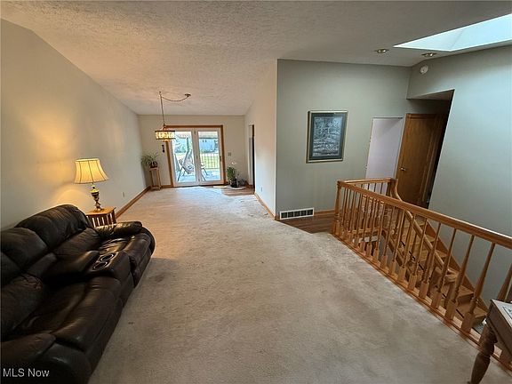 4th image of 502 Oakdale Dr