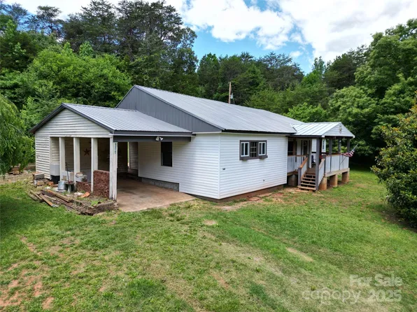 140 Dalu Ln, Harmony, NC 28634