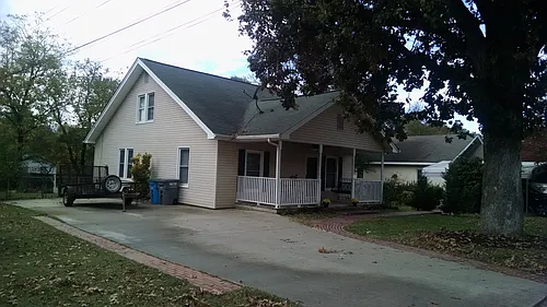 113 Lambert St Photo 1