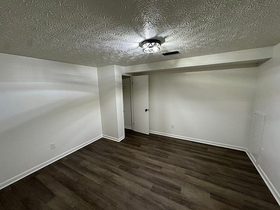 4th image of 2847 Boones Creek Rd #3