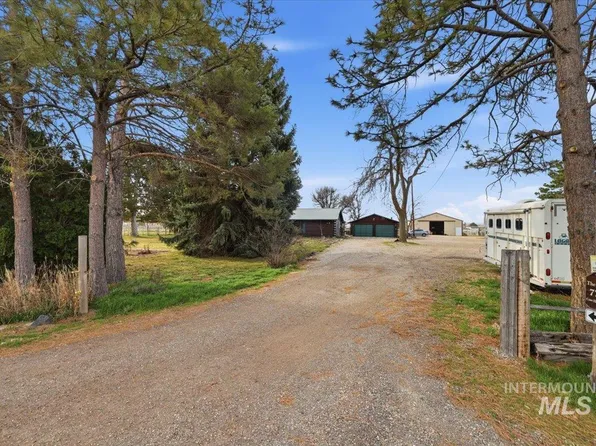 775 N Cow Horse Dr, Kuna, ID 83634