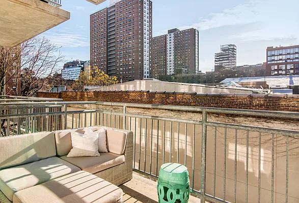 Sold by Compass | media 6