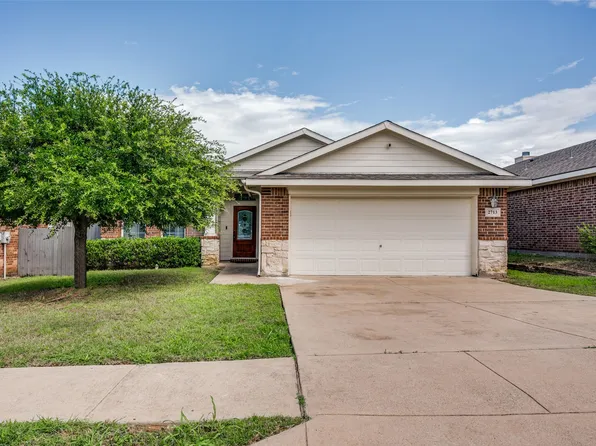 2713 Gardendale Dr, Fort Worth, TX 76120
