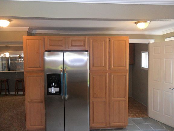 tons of cabinet space