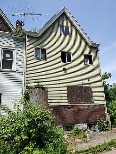 1520 Forsythe St photo 1