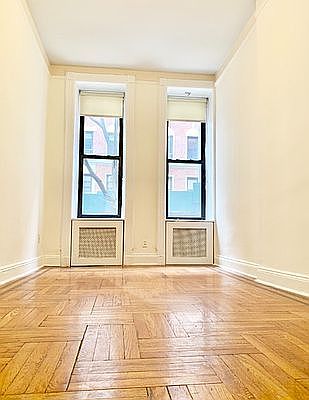 1st image of 125 E 90th St #1A