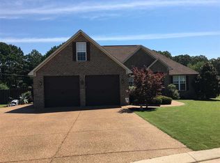 384 Meadow Brook Dr, Henderson, TN 38340