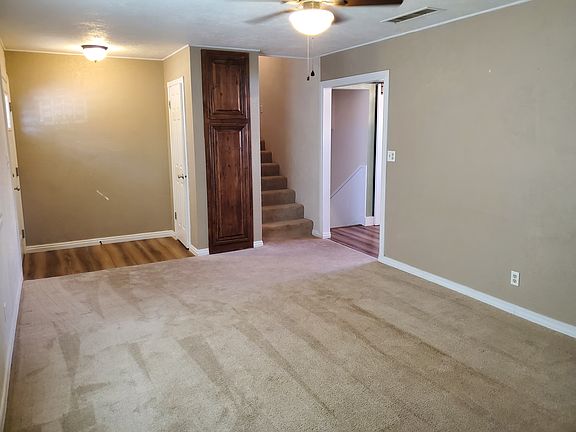 4th image of 353 E Urie North Dr