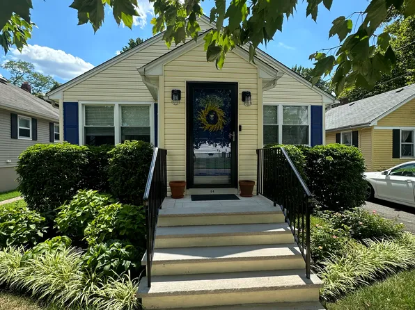 64 Monroe Ave, Shrewsbury, NJ 07702