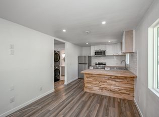 1069 Erringer Rd #1, Simi Valley, CA 93065