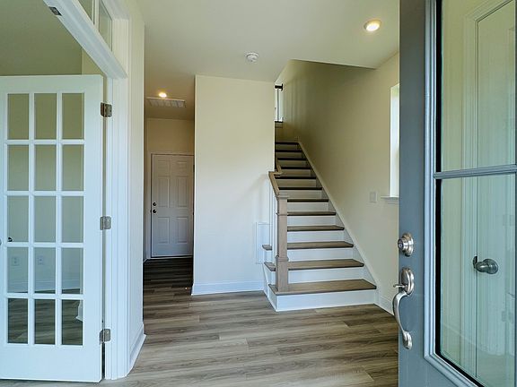 Front Entry Way
