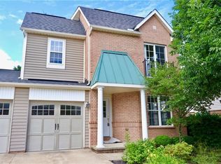 375 Hollyhock Ct, Mayfield Heights, OH