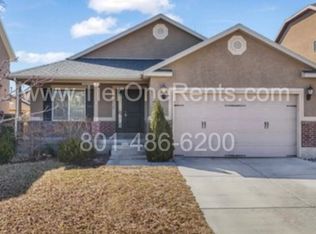 3818 E Rose Hearty Ln, Eagle Mountain, UT 84005