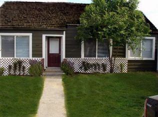 1449 SW Glacier Ave, Redmond, OR 97756