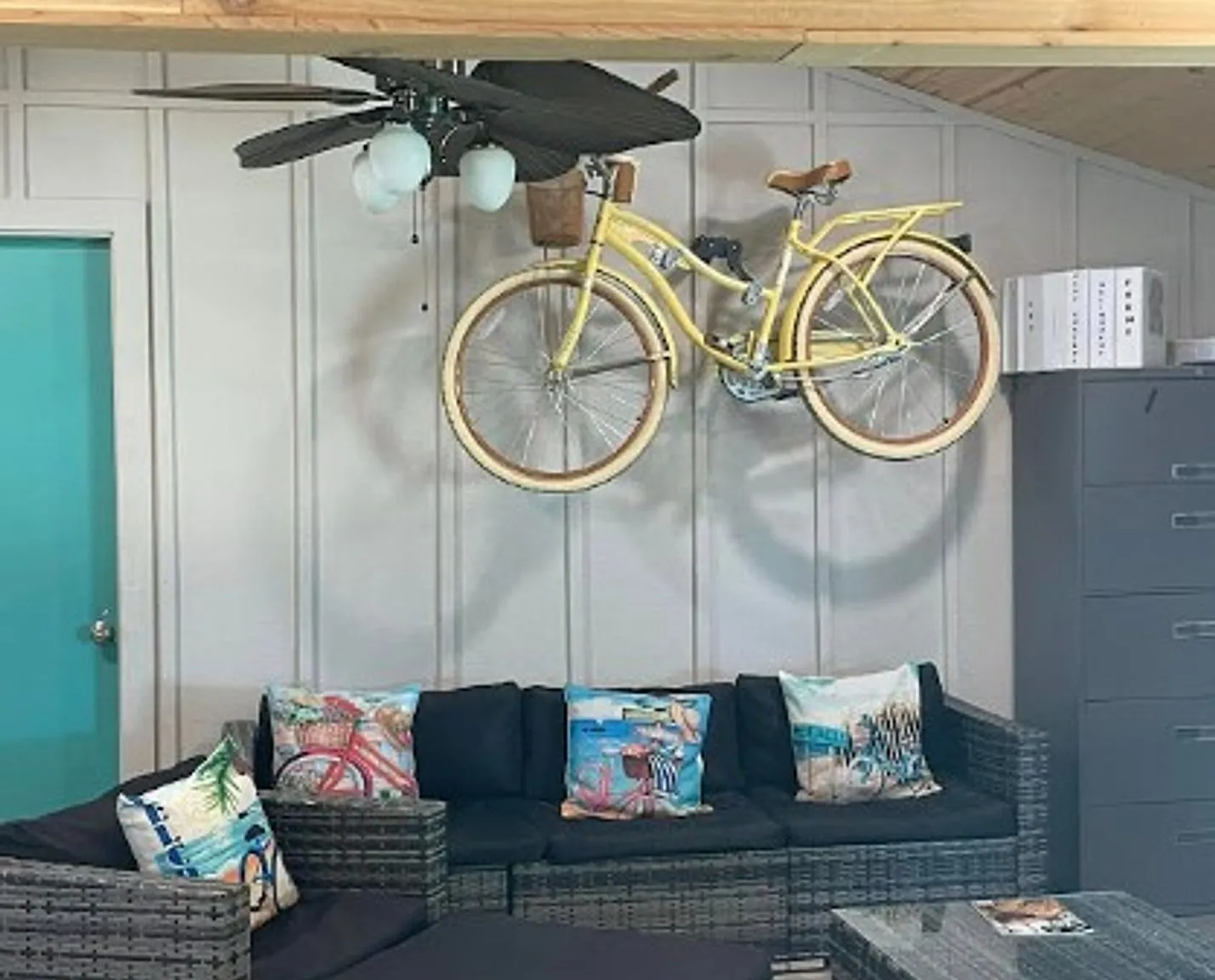 Hideaway Cove Apartments — Photo 4