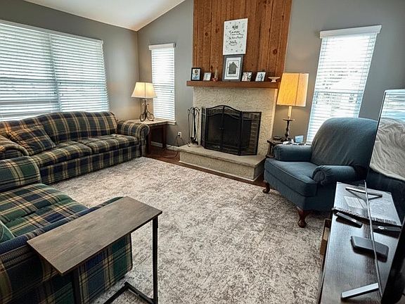 4th image of 835 Fishers Creek Rd #835