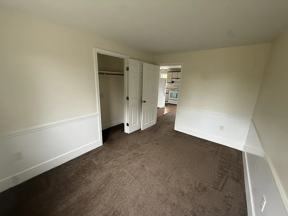 77 Pleasant St