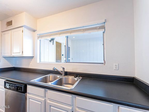 5th image of 3022 S Country Club Way