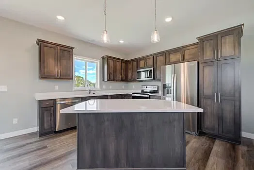 5 bed, 2340 sqft, $3,250 — Photo 2