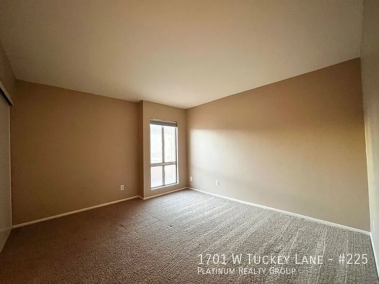 1701 W Tuckey Ln #225 — Photo 11