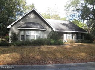 2 Oyster Catcher Rd, Beaufort, SC 29907
