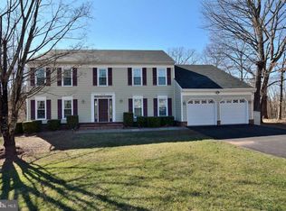 2750 Copper Creek Rd, Herndon, VA 20171