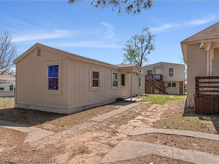 Listing photo 4