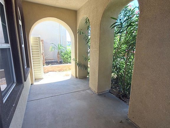 4th image of 30038 Couples Ave