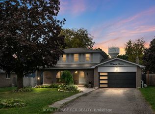 18 Spruyt Ave, Grand Valley, ON L9W5X4