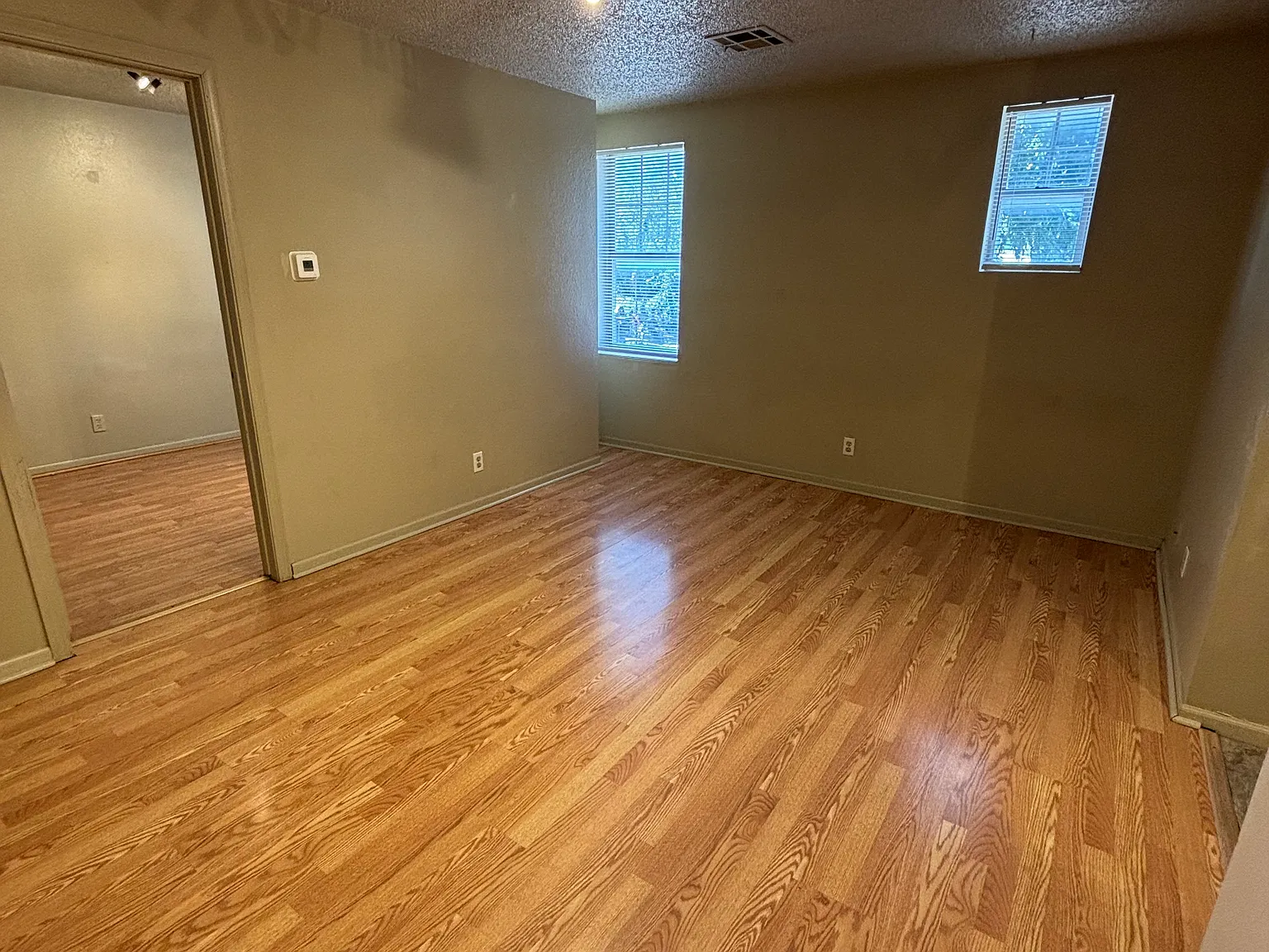 1 bed, 500 sqft, $725 — Photo 2